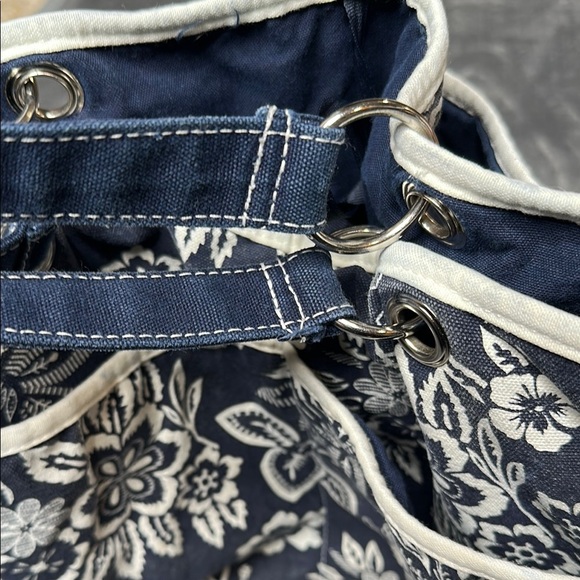 Floral Blue and White Tote Bag Preloved GUC - Picture 13 of 14